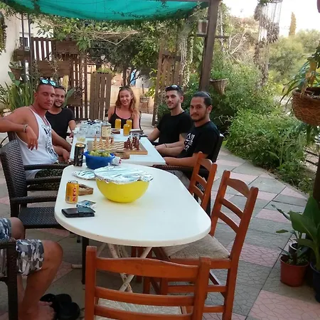 Mersinia איה נאפה